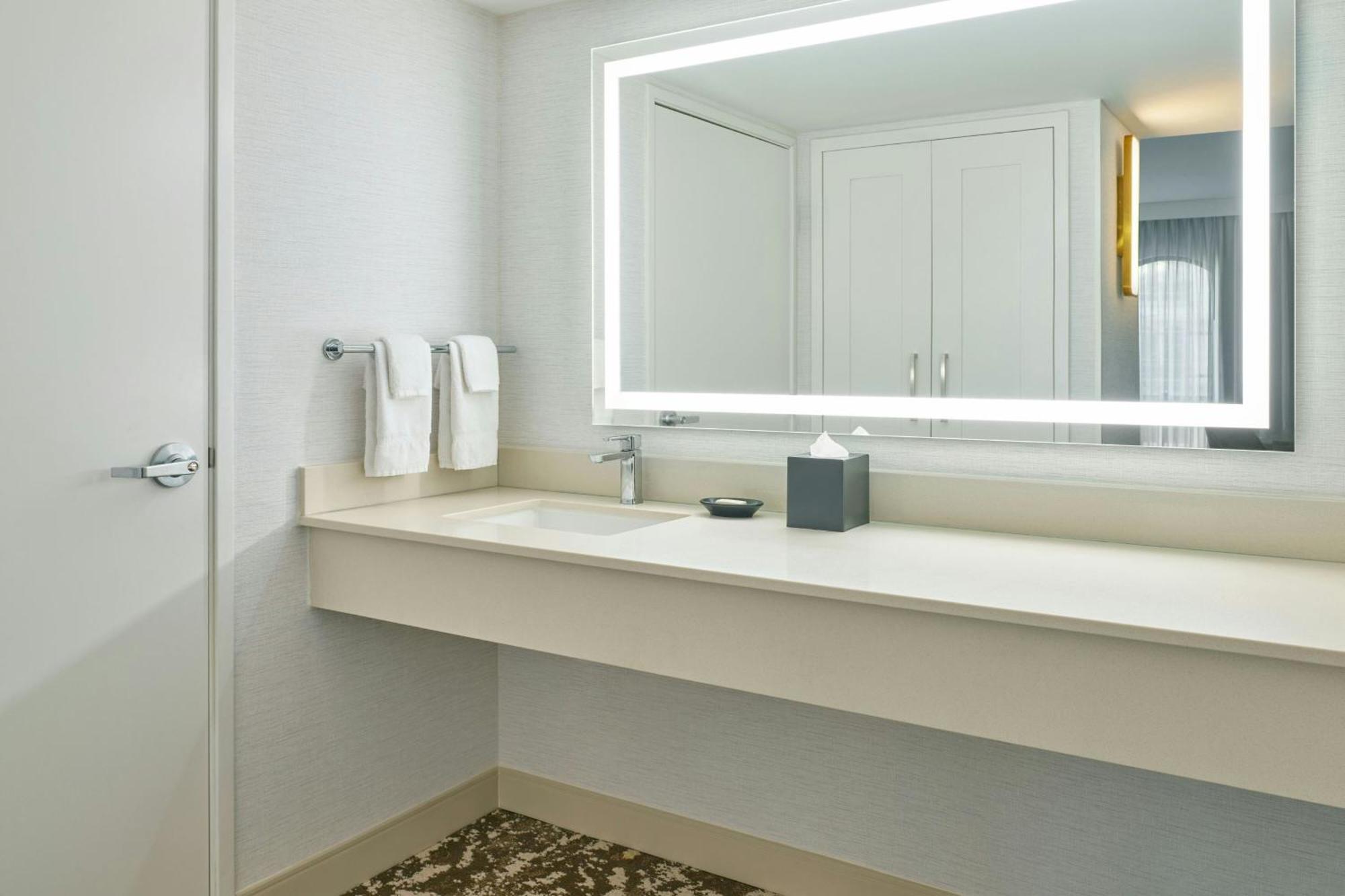 Courtyard By Marriott Los Angeles Pasadena Old Town Buitenkant foto