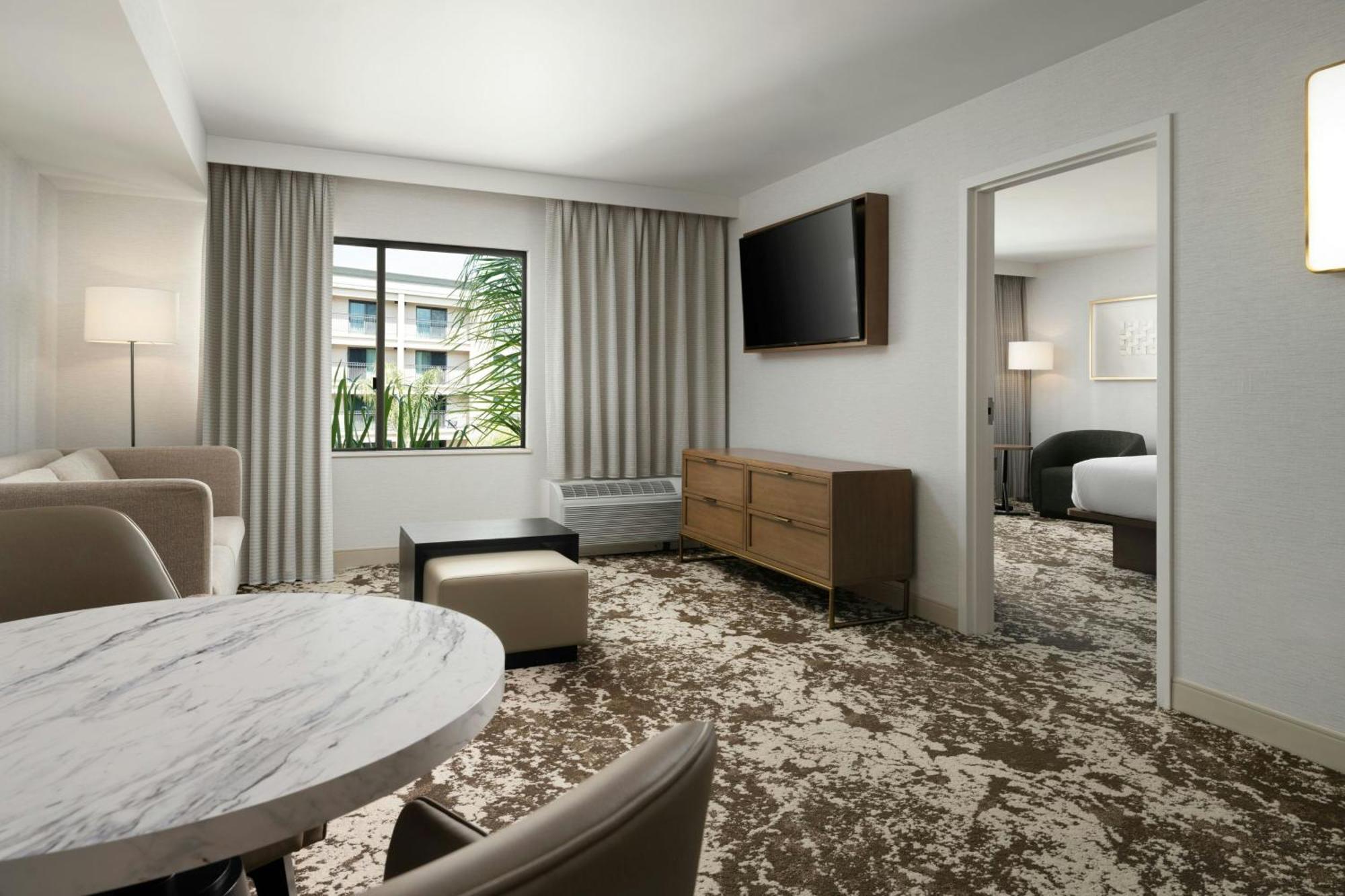 Courtyard By Marriott Los Angeles Pasadena Old Town Buitenkant foto