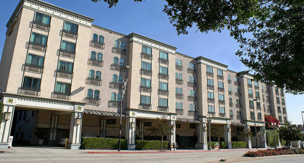 Courtyard By Marriott Los Angeles Pasadena Old Town Buitenkant foto