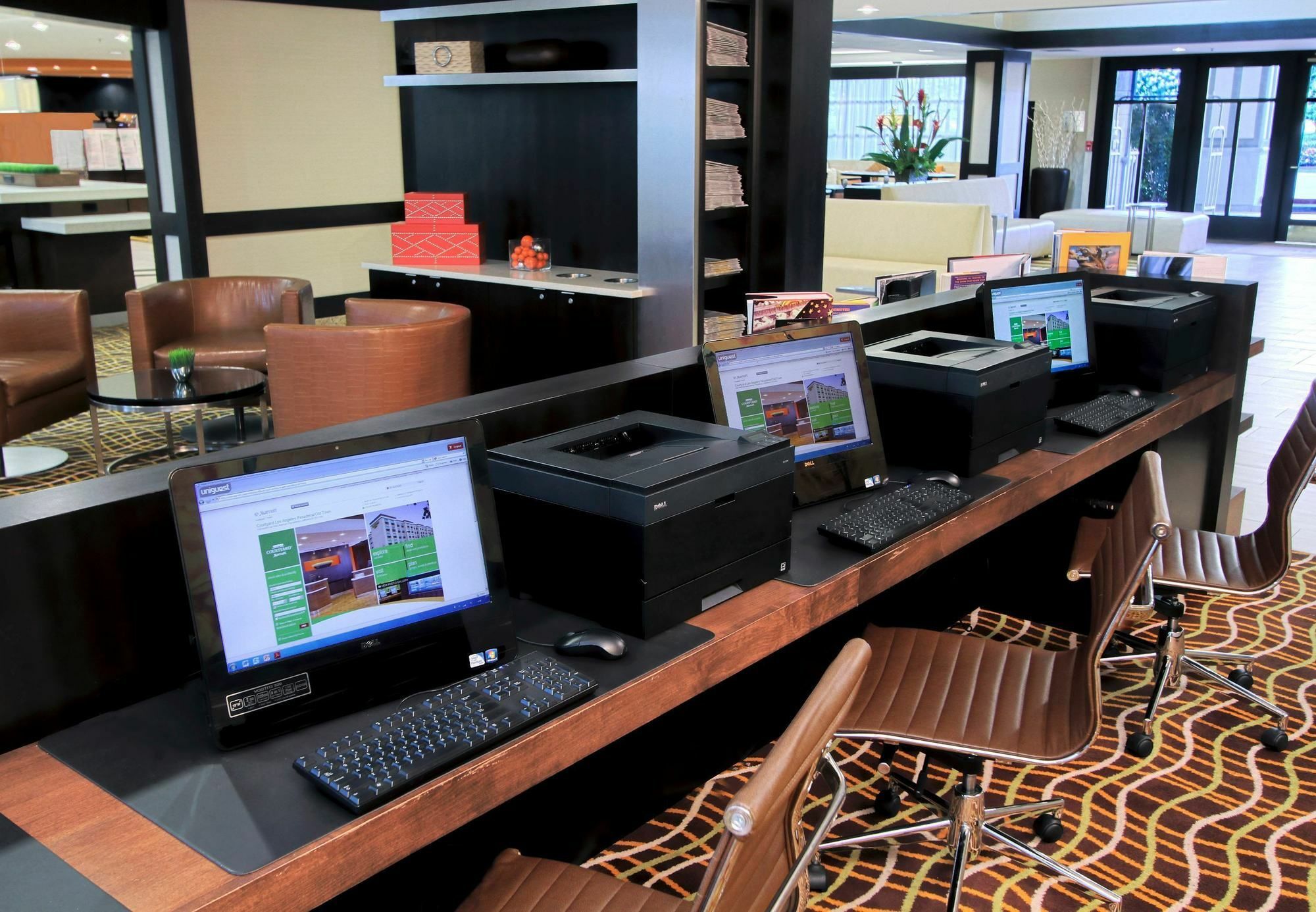 Courtyard By Marriott Los Angeles Pasadena Old Town Buitenkant foto